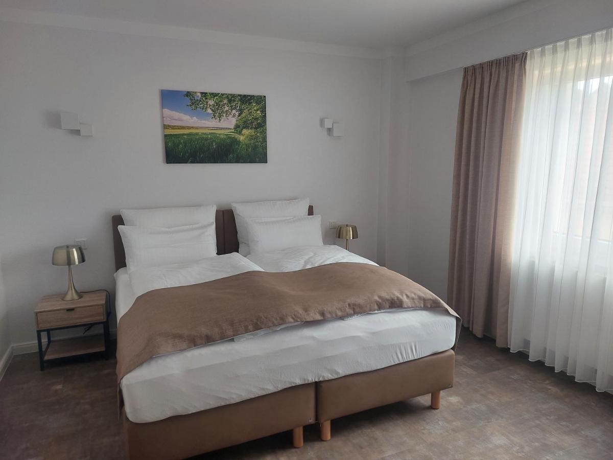Hotel Eichengrund Cochstedt à Hecklingen  Extérieur photo