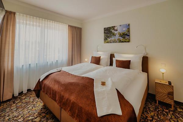 Hotel Eichengrund Cochstedt à Hecklingen  Extérieur photo