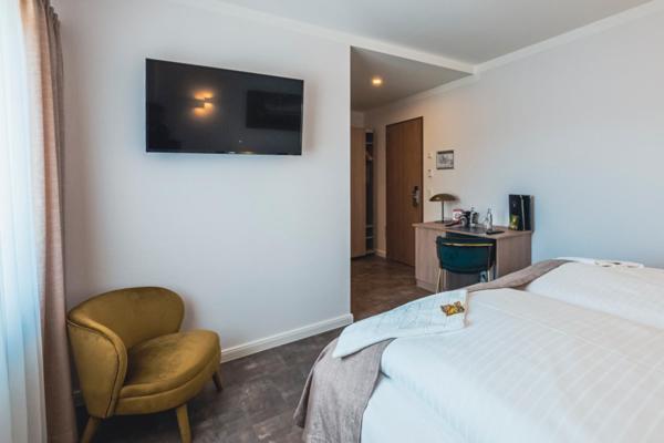 Hotel Eichengrund Cochstedt à Hecklingen  Extérieur photo